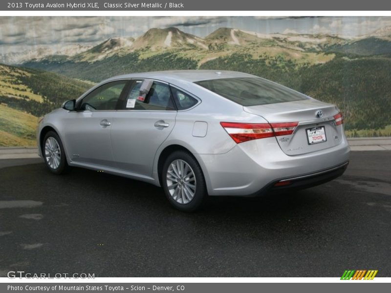 Classic Silver Metallic / Black 2013 Toyota Avalon Hybrid XLE