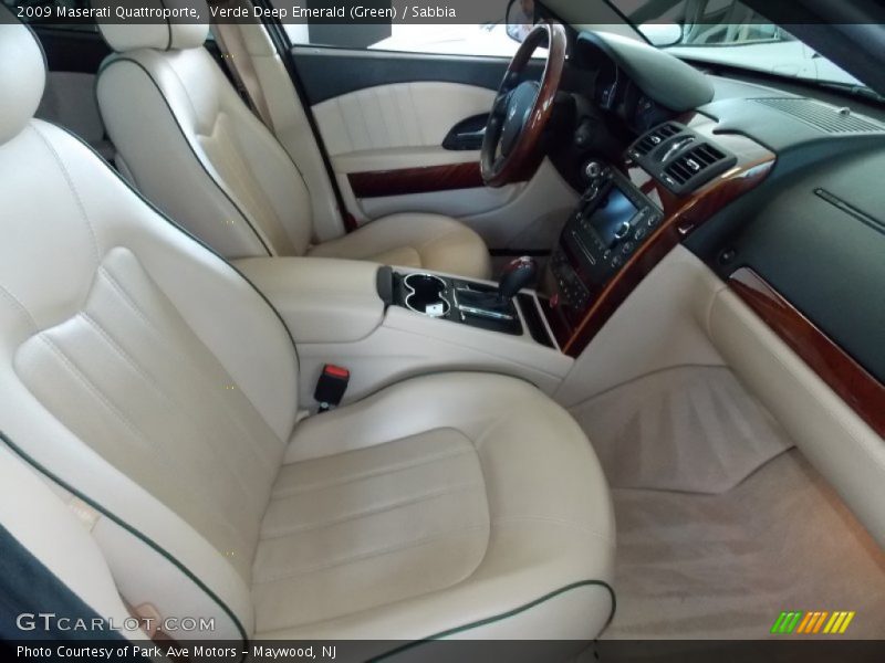 Verde Deep Emerald (Green) / Sabbia 2009 Maserati Quattroporte