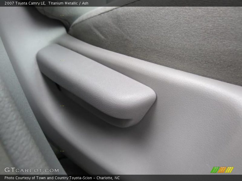 Titanium Metallic / Ash 2007 Toyota Camry LE