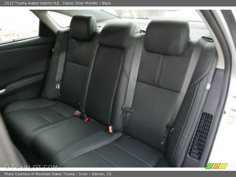 Classic Silver Metallic / Black 2013 Toyota Avalon Hybrid XLE