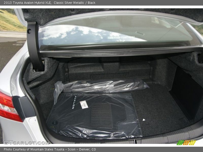 Classic Silver Metallic / Black 2013 Toyota Avalon Hybrid XLE