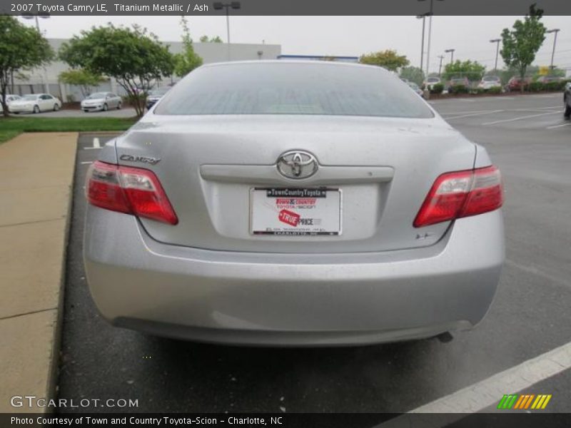 Titanium Metallic / Ash 2007 Toyota Camry LE