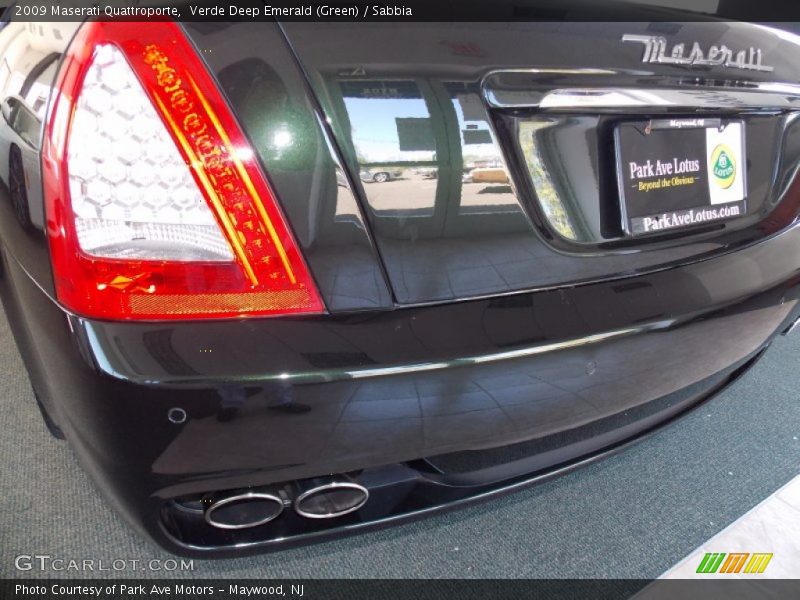 Verde Deep Emerald (Green) / Sabbia 2009 Maserati Quattroporte
