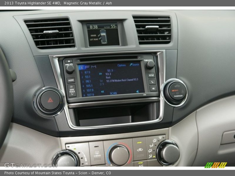 Magnetic Gray Metallic / Ash 2013 Toyota Highlander SE 4WD