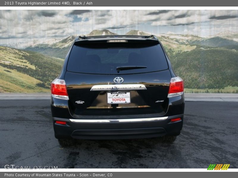 Black / Ash 2013 Toyota Highlander Limited 4WD