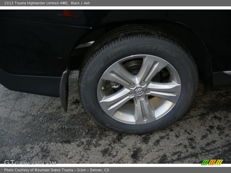 Black / Ash 2013 Toyota Highlander Limited 4WD