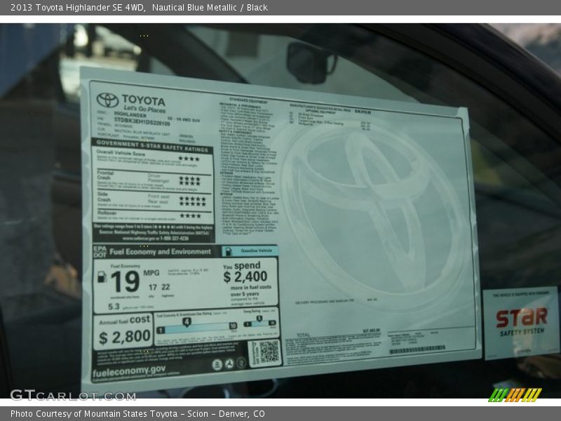 Nautical Blue Metallic / Black 2013 Toyota Highlander SE 4WD