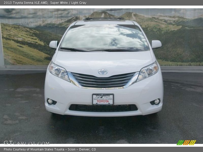 Super White / Light Gray 2013 Toyota Sienna XLE AWD