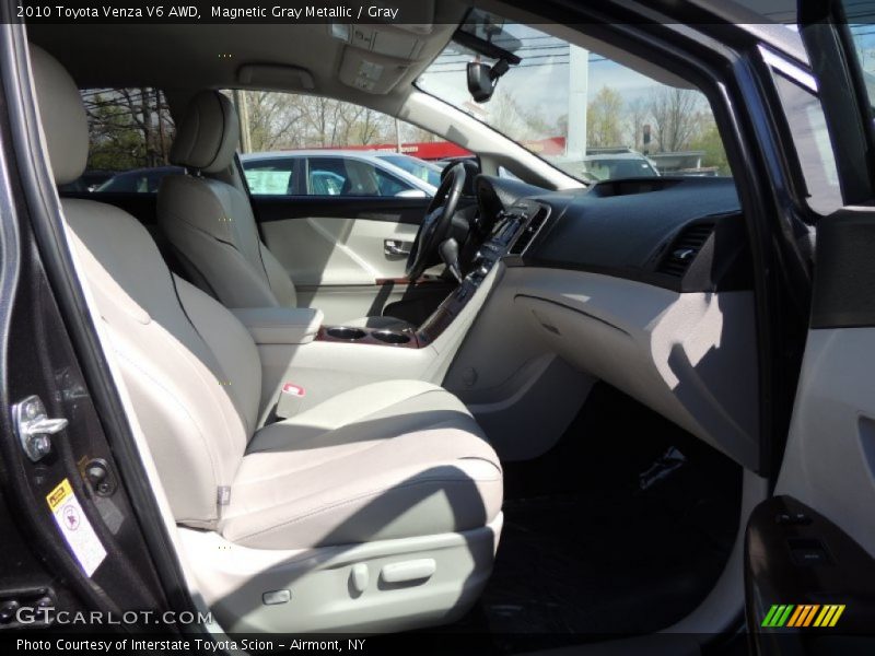 Magnetic Gray Metallic / Gray 2010 Toyota Venza V6 AWD