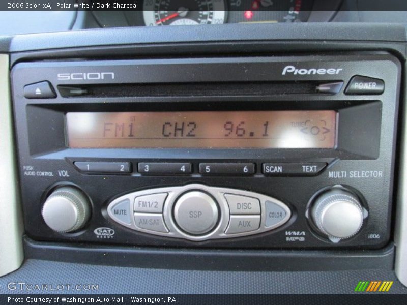 Polar White / Dark Charcoal 2006 Scion xA