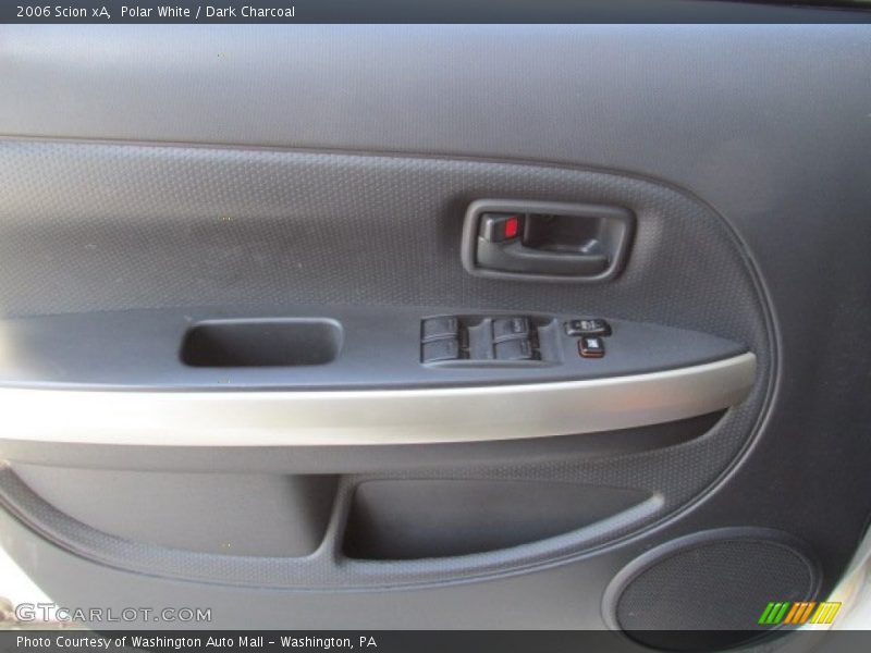 Polar White / Dark Charcoal 2006 Scion xA