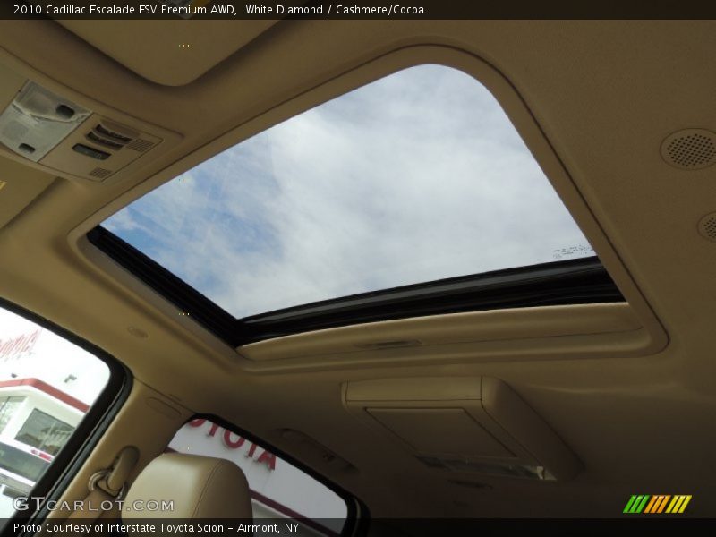 White Diamond / Cashmere/Cocoa 2010 Cadillac Escalade ESV Premium AWD