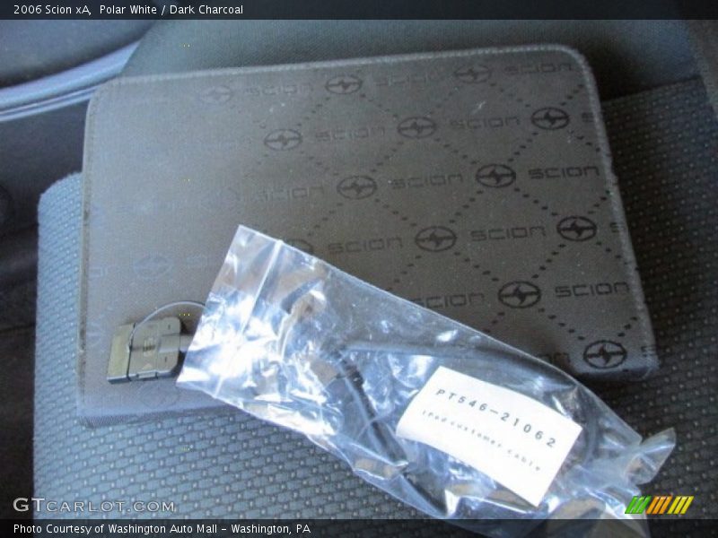 Polar White / Dark Charcoal 2006 Scion xA