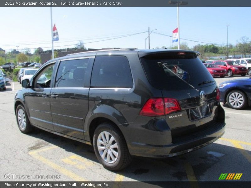 Twilight Gray Metallic / Aero Gray 2012 Volkswagen Routan SE
