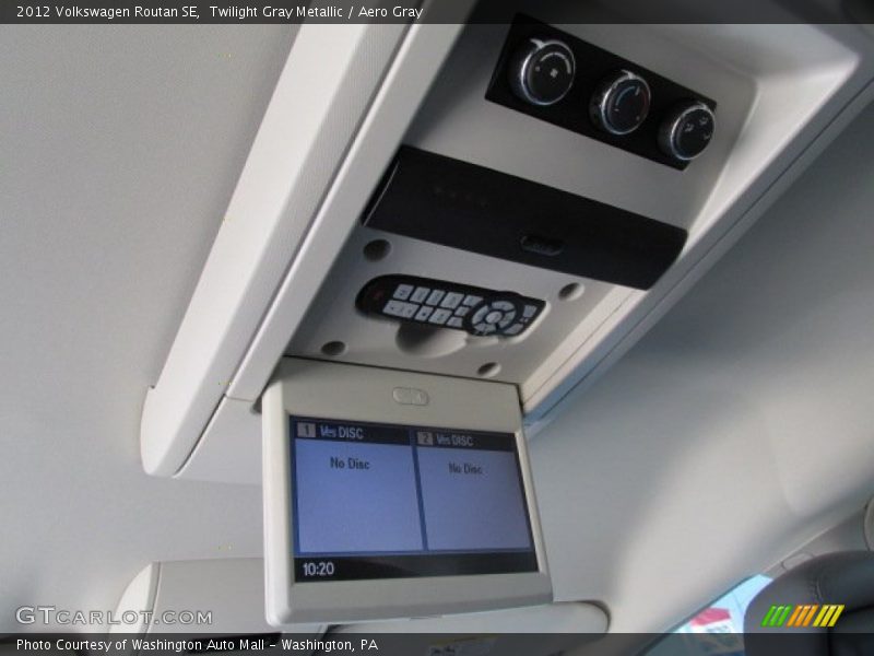 Twilight Gray Metallic / Aero Gray 2012 Volkswagen Routan SE