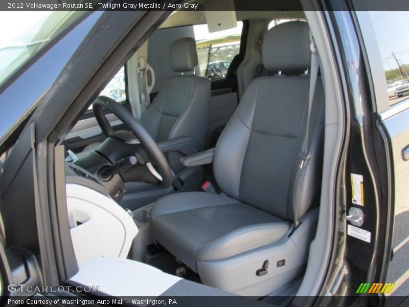 Twilight Gray Metallic / Aero Gray 2012 Volkswagen Routan SE