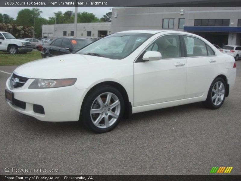 Front 3/4 View of 2005 TSX Sedan