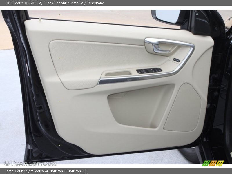 Black Sapphire Metallic / Sandstone 2013 Volvo XC60 3.2