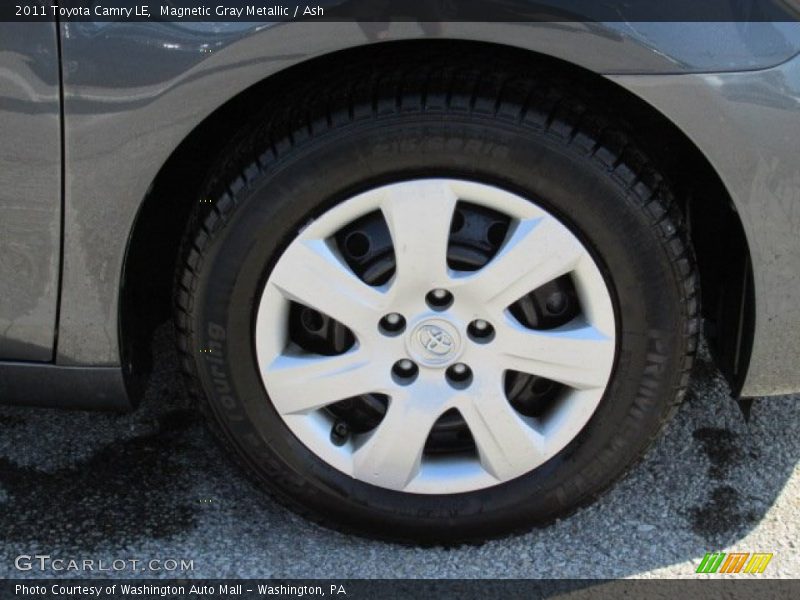 Magnetic Gray Metallic / Ash 2011 Toyota Camry LE