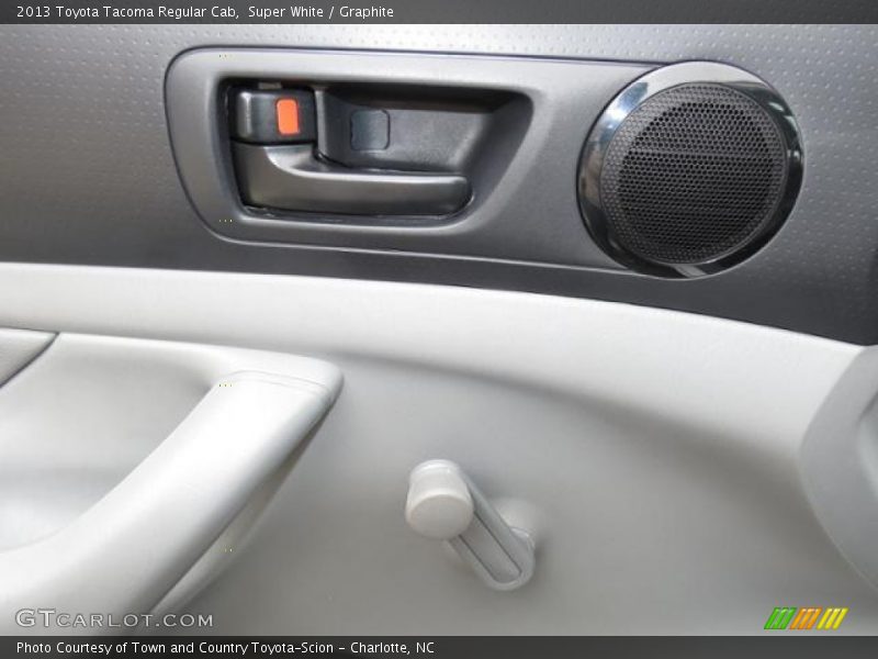 Super White / Graphite 2013 Toyota Tacoma Regular Cab