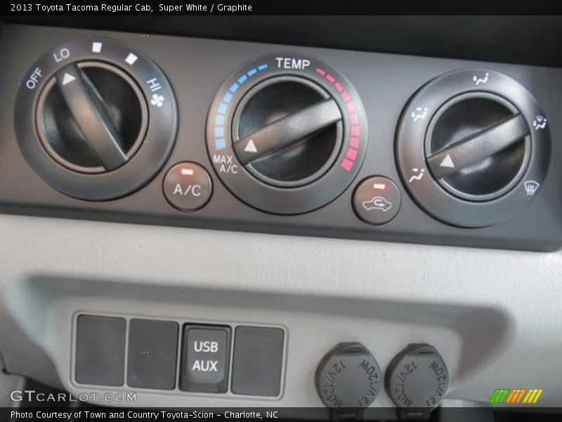 Super White / Graphite 2013 Toyota Tacoma Regular Cab