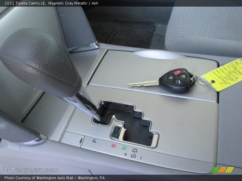 Magnetic Gray Metallic / Ash 2011 Toyota Camry LE