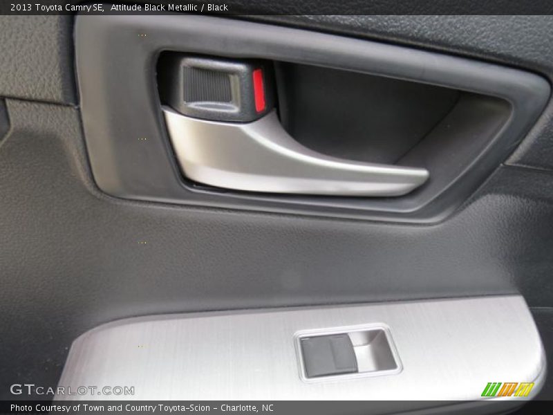 Attitude Black Metallic / Black 2013 Toyota Camry SE
