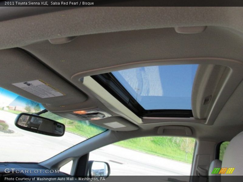 Salsa Red Pearl / Bisque 2011 Toyota Sienna XLE