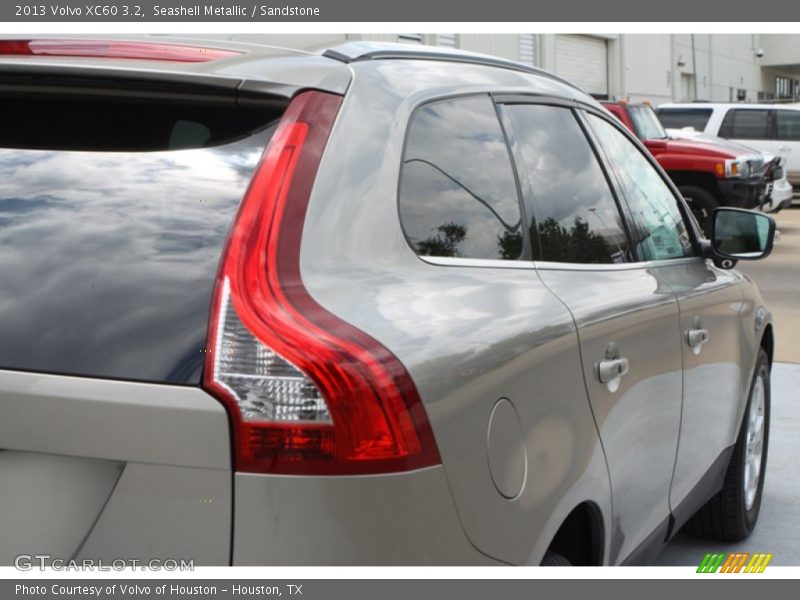 Seashell Metallic / Sandstone 2013 Volvo XC60 3.2