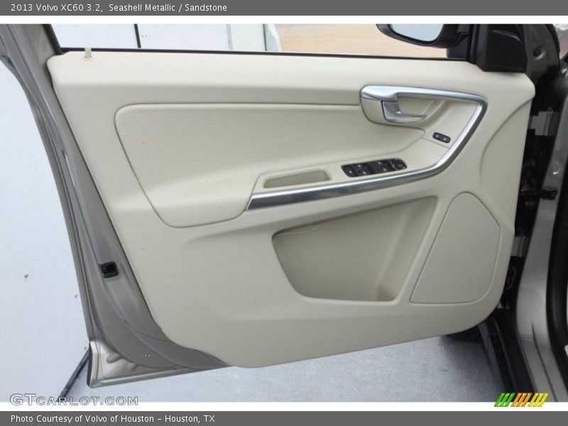 Seashell Metallic / Sandstone 2013 Volvo XC60 3.2