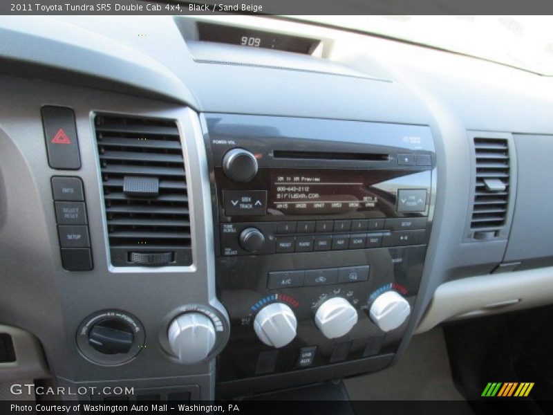 Black / Sand Beige 2011 Toyota Tundra SR5 Double Cab 4x4