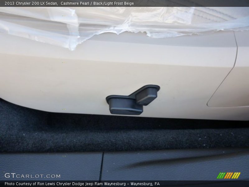 Cashmere Pearl / Black/Light Frost Beige 2013 Chrysler 200 LX Sedan