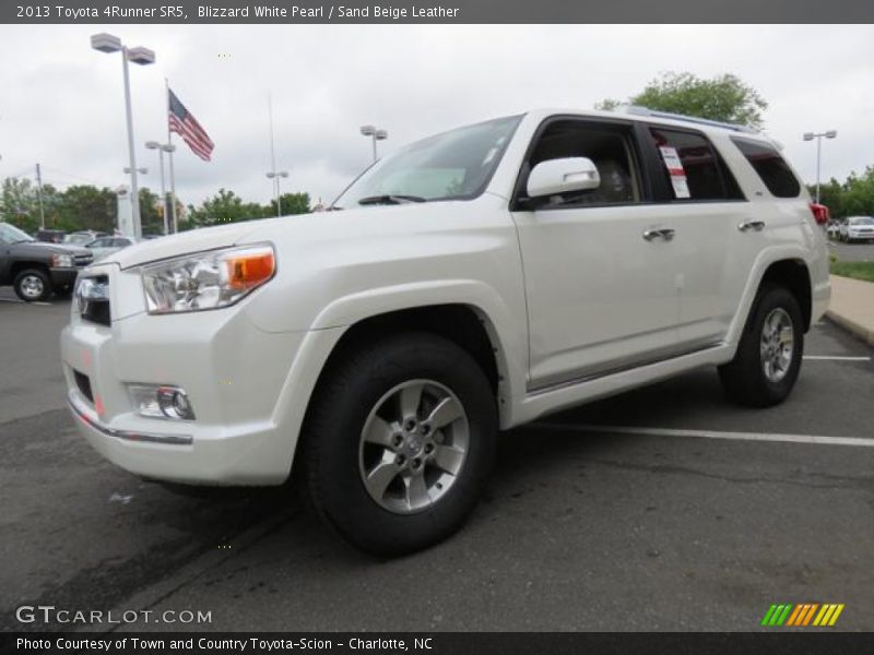 Blizzard White Pearl / Sand Beige Leather 2013 Toyota 4Runner SR5