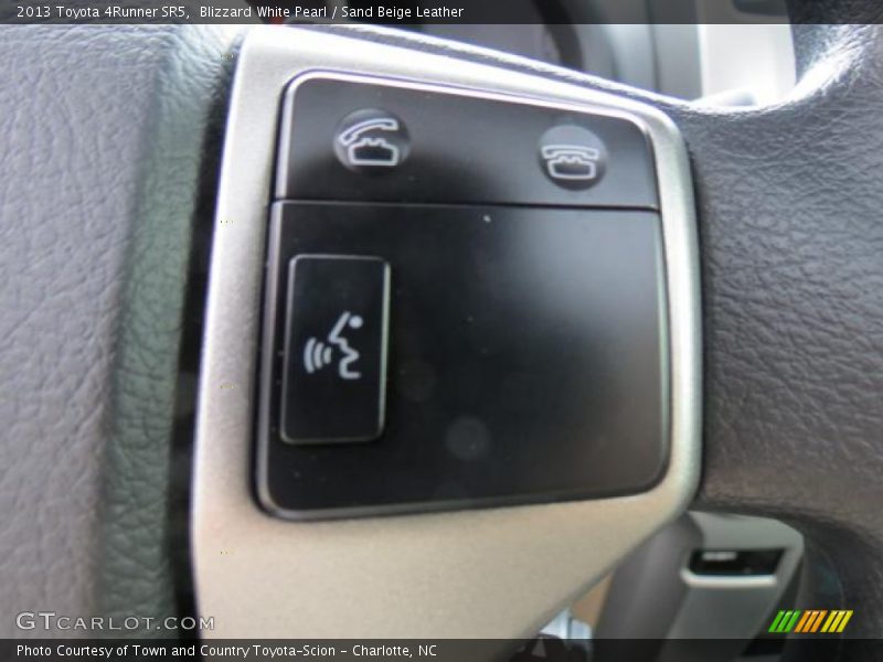 Blizzard White Pearl / Sand Beige Leather 2013 Toyota 4Runner SR5