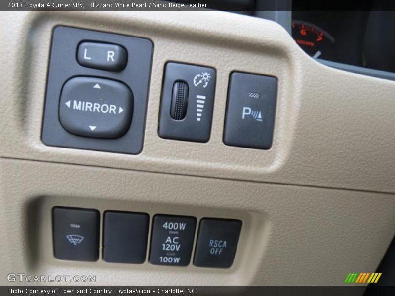 Blizzard White Pearl / Sand Beige Leather 2013 Toyota 4Runner SR5