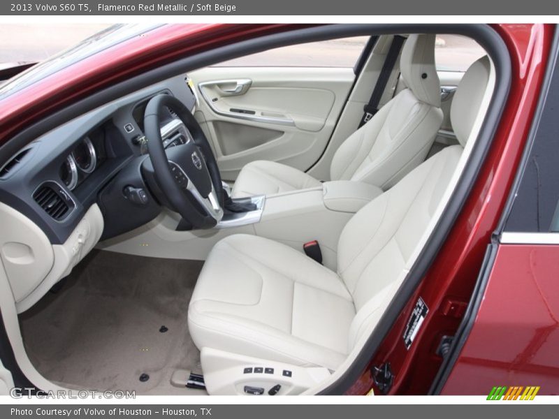 Front Seat of 2013 S60 T5
