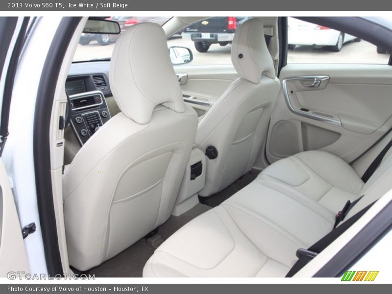 Ice White / Soft Beige 2013 Volvo S60 T5