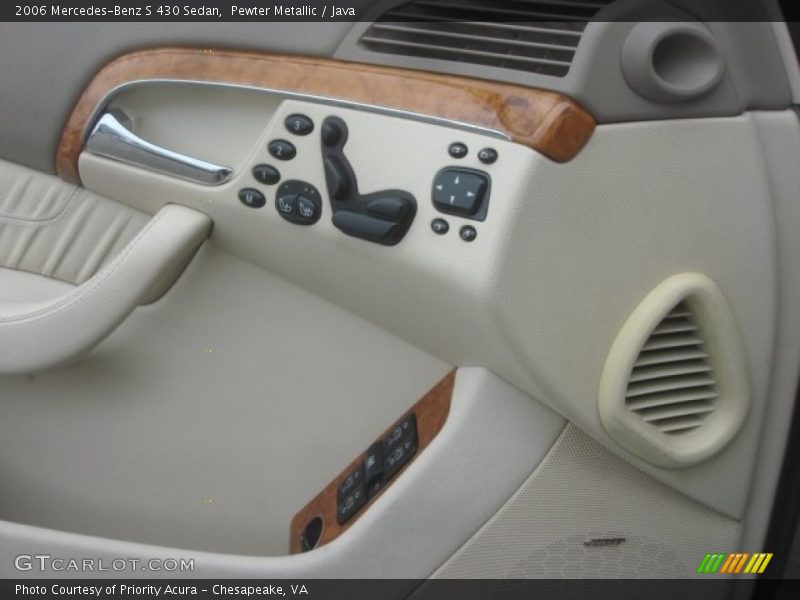Controls of 2006 S 430 Sedan