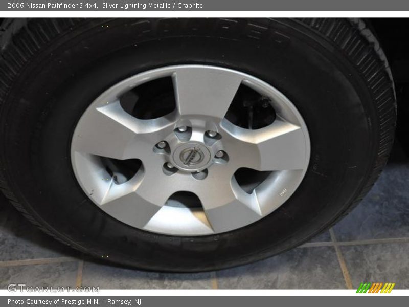 Silver Lightning Metallic / Graphite 2006 Nissan Pathfinder S 4x4