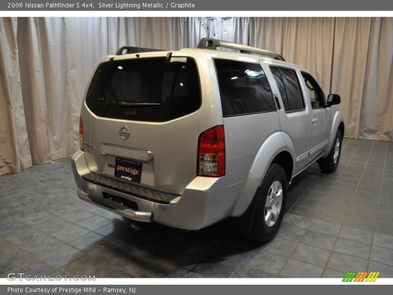 Silver Lightning Metallic / Graphite 2006 Nissan Pathfinder S 4x4