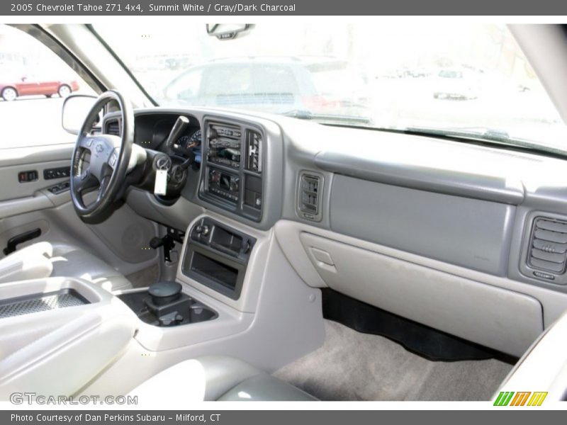 Summit White / Gray/Dark Charcoal 2005 Chevrolet Tahoe Z71 4x4