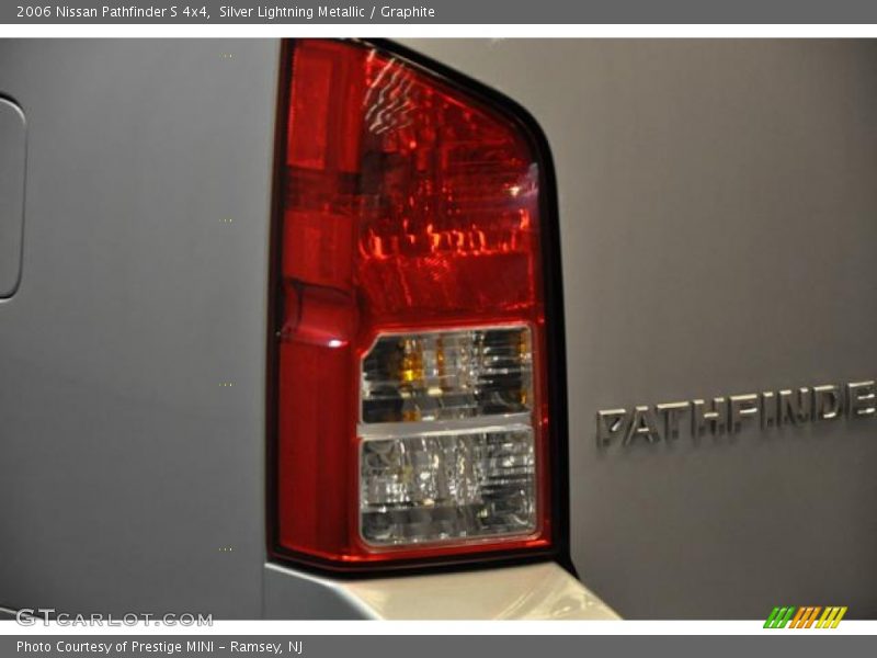 Silver Lightning Metallic / Graphite 2006 Nissan Pathfinder S 4x4