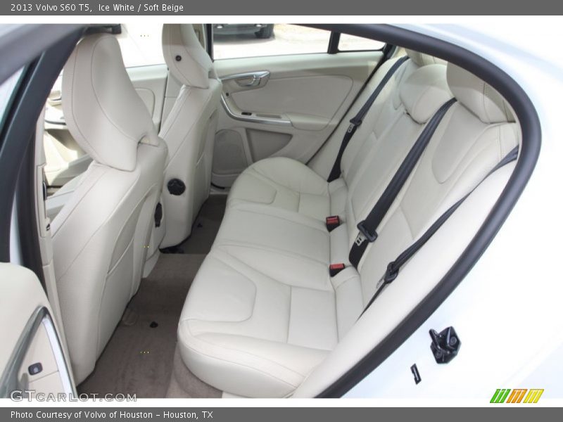 Ice White / Soft Beige 2013 Volvo S60 T5