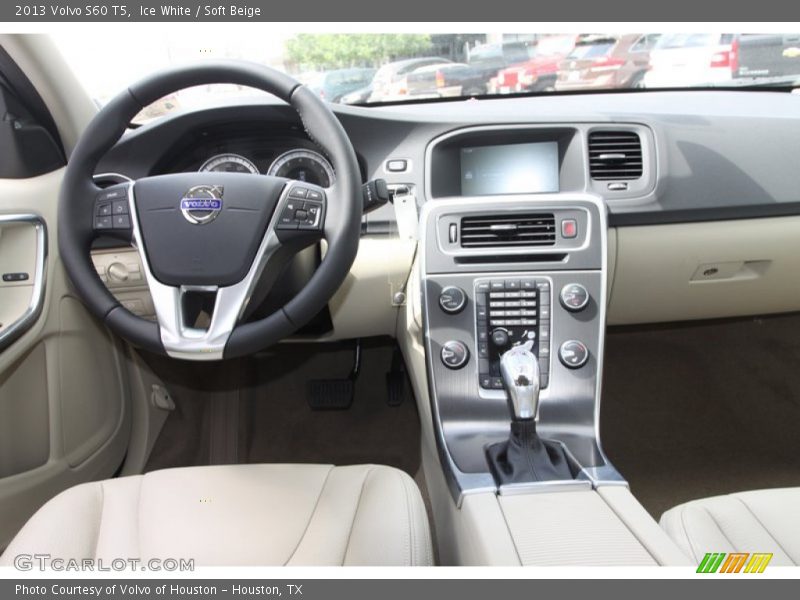 Ice White / Soft Beige 2013 Volvo S60 T5