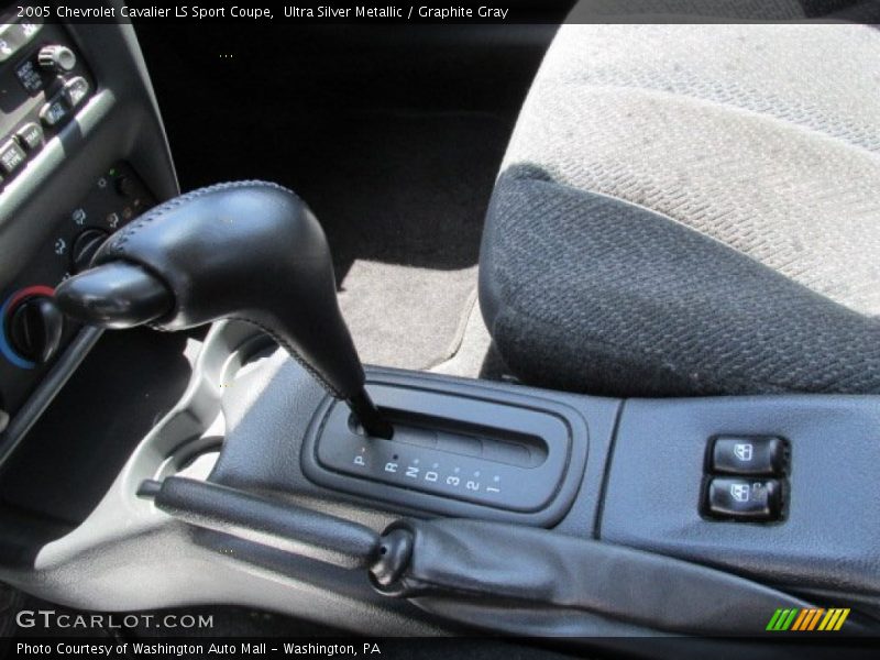 Ultra Silver Metallic / Graphite Gray 2005 Chevrolet Cavalier LS Sport Coupe