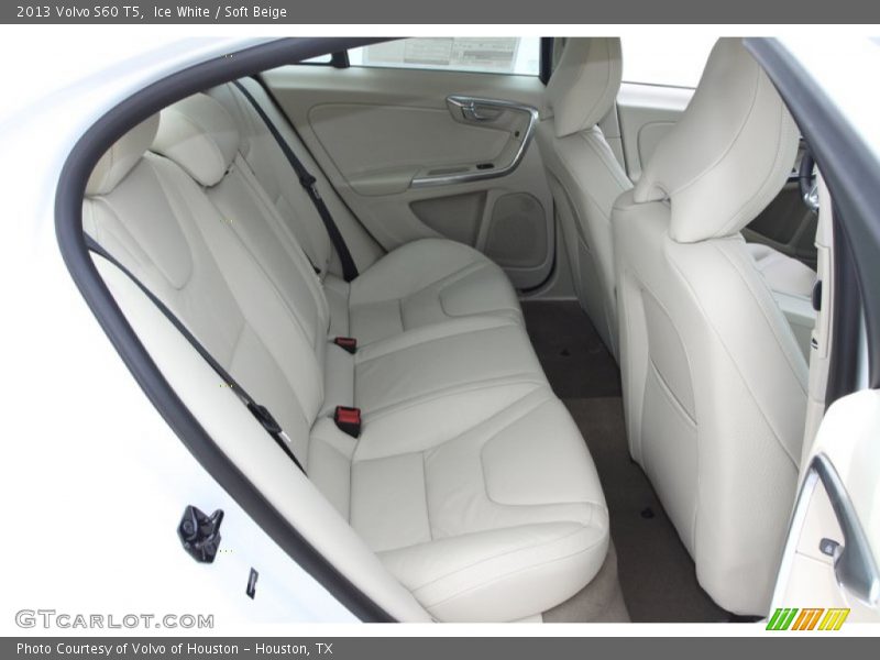 Ice White / Soft Beige 2013 Volvo S60 T5