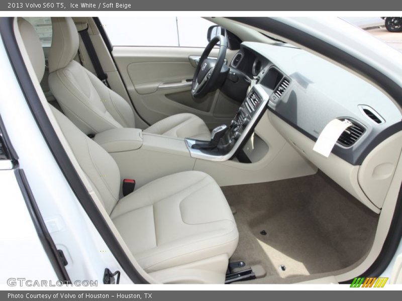 Ice White / Soft Beige 2013 Volvo S60 T5
