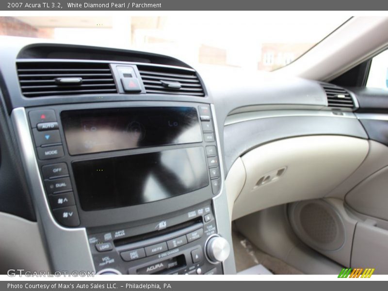 White Diamond Pearl / Parchment 2007 Acura TL 3.2