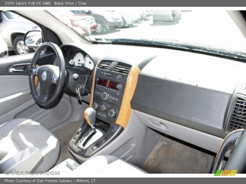 Black Onyx / Gray 2006 Saturn VUE V6 AWD