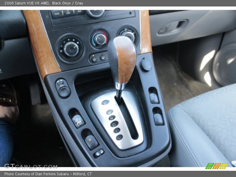 Black Onyx / Gray 2006 Saturn VUE V6 AWD